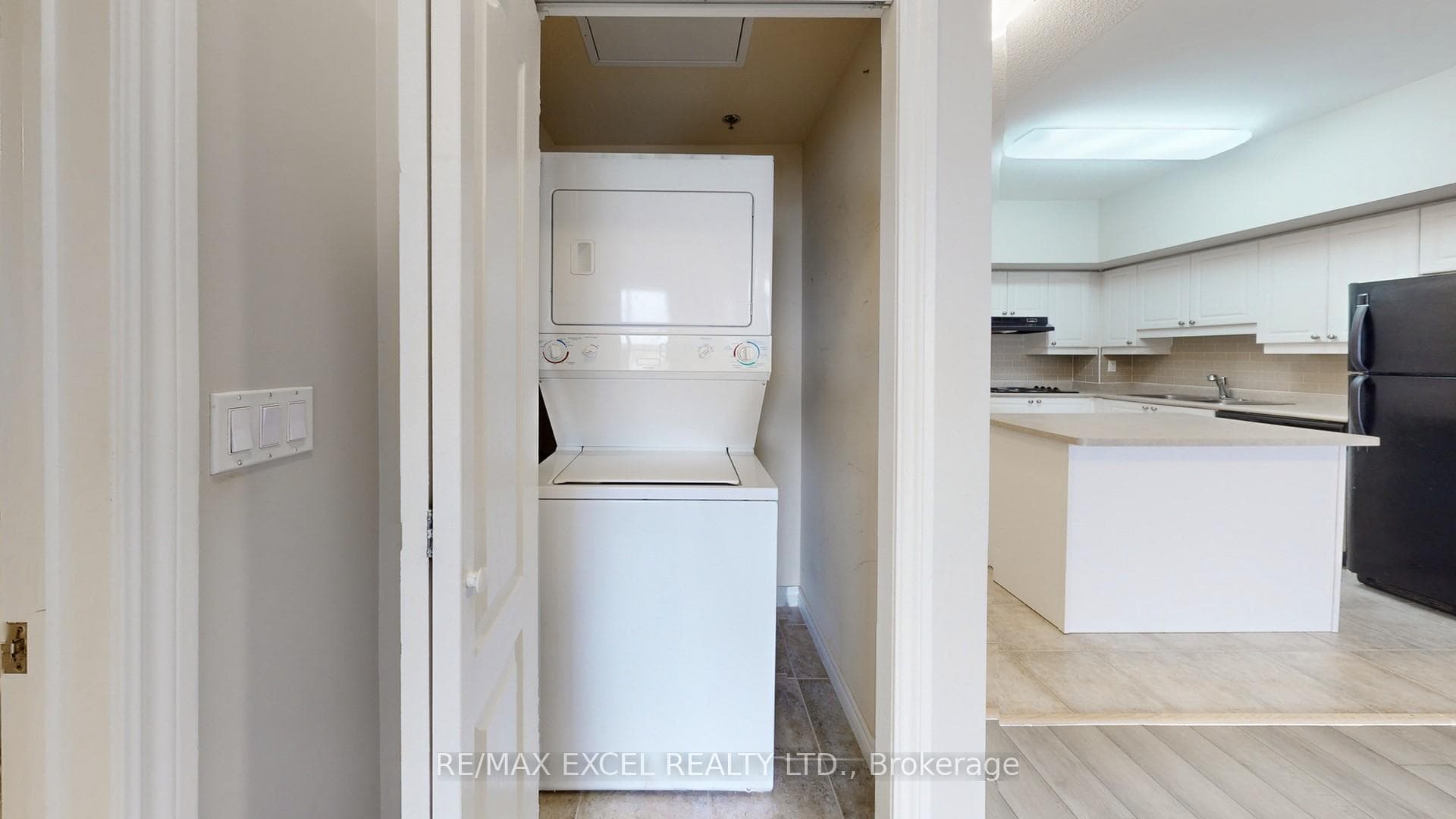 810 Scollard Court Unit 1201 photo 11
