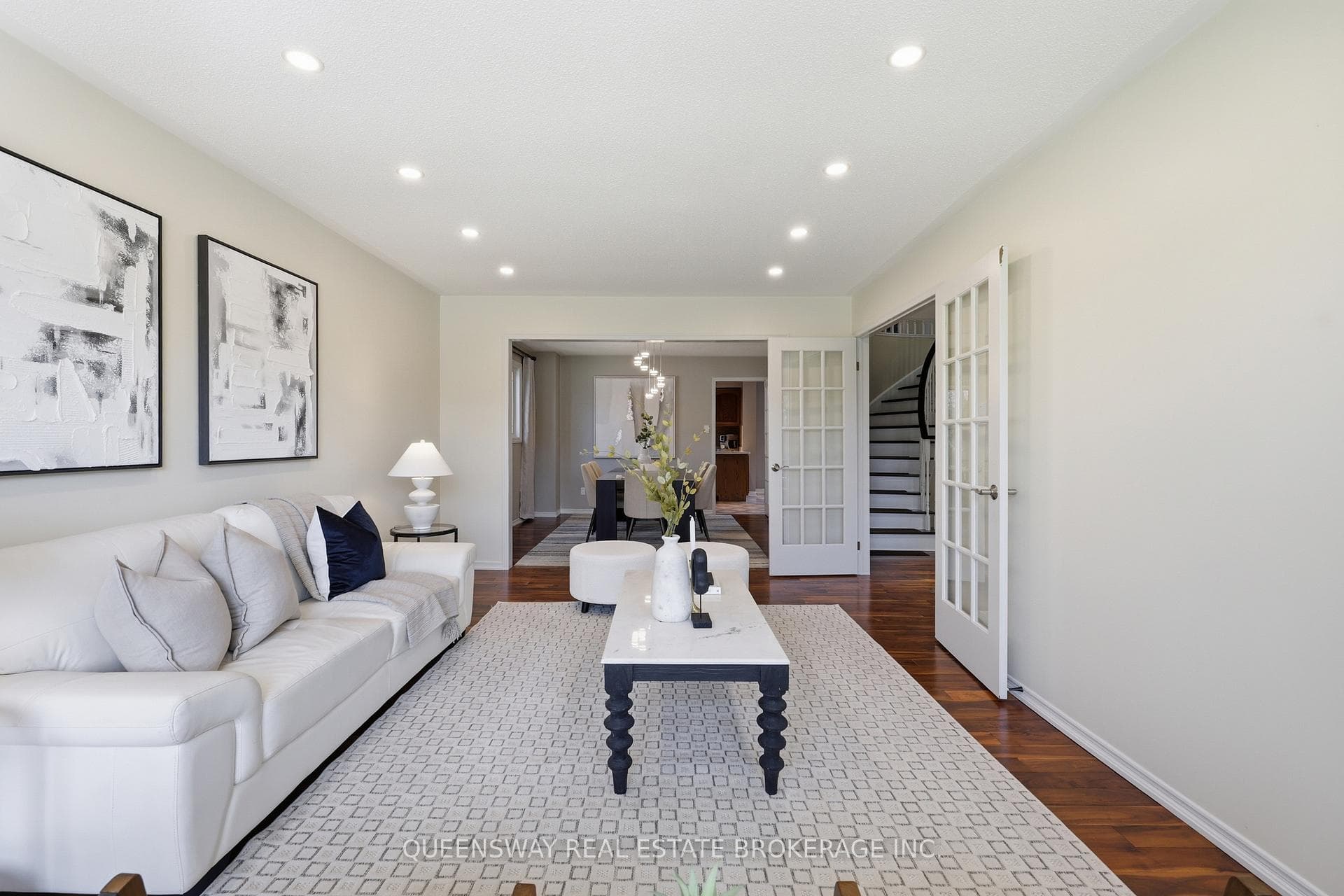 223 River Oaks Boulevard photo 10