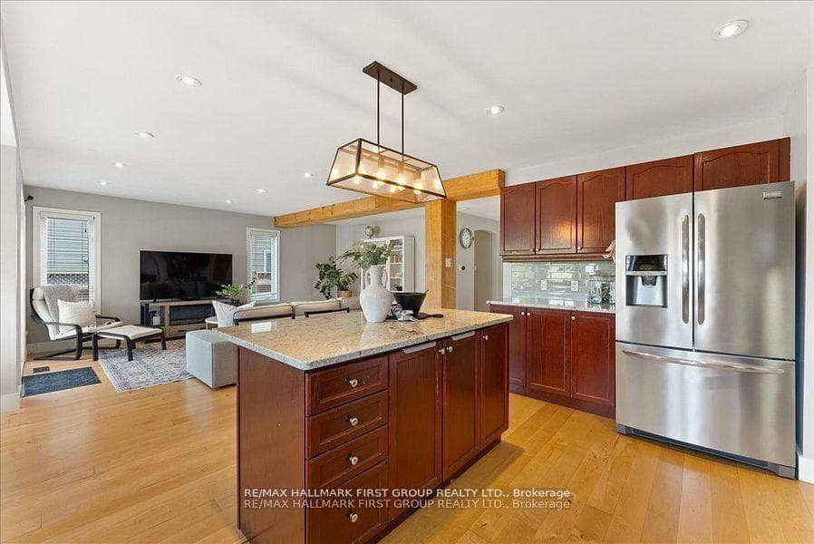 73 Springdale Drive photo 11