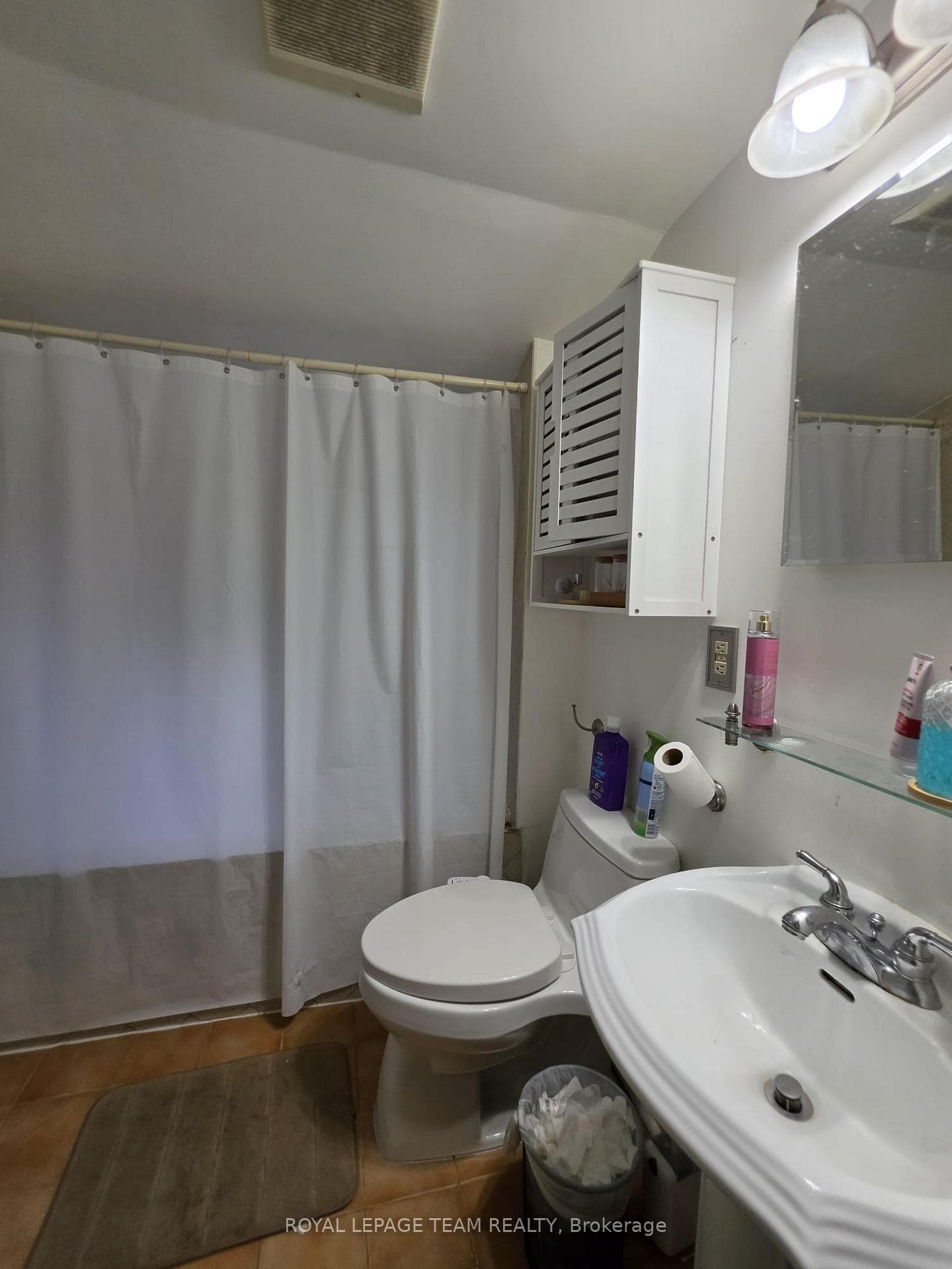 1247 Summerville Avenue photo 17