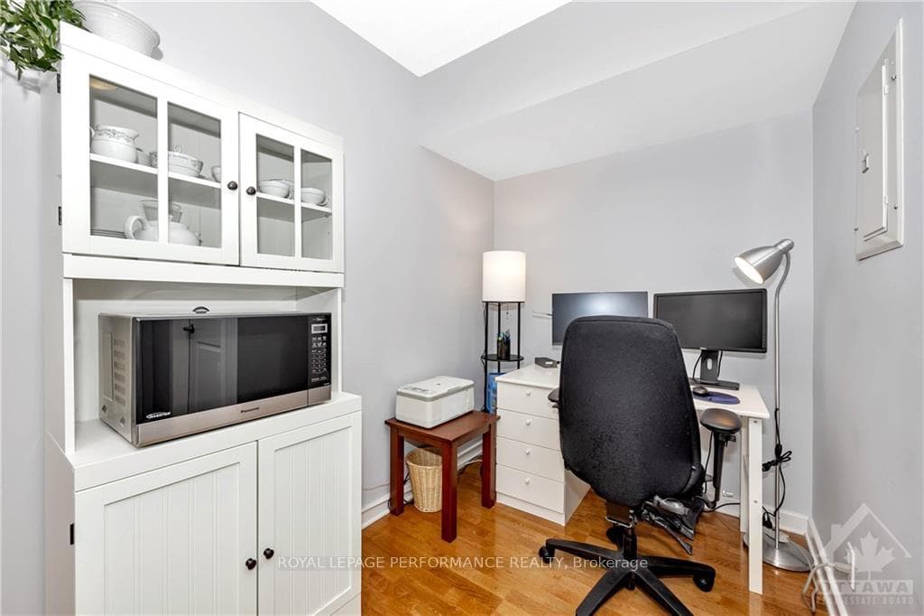 138 SOMERSET Street Unit 1104 photo 8