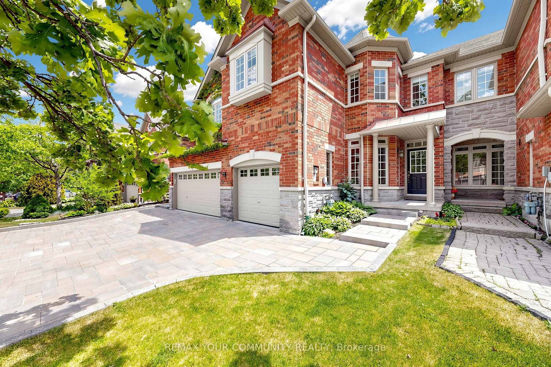 104 Westbury Court photo 5