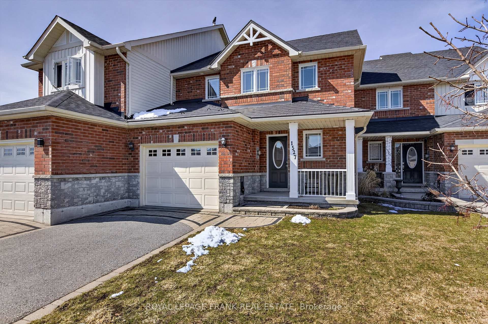 1527 Ireland Drive photo 2