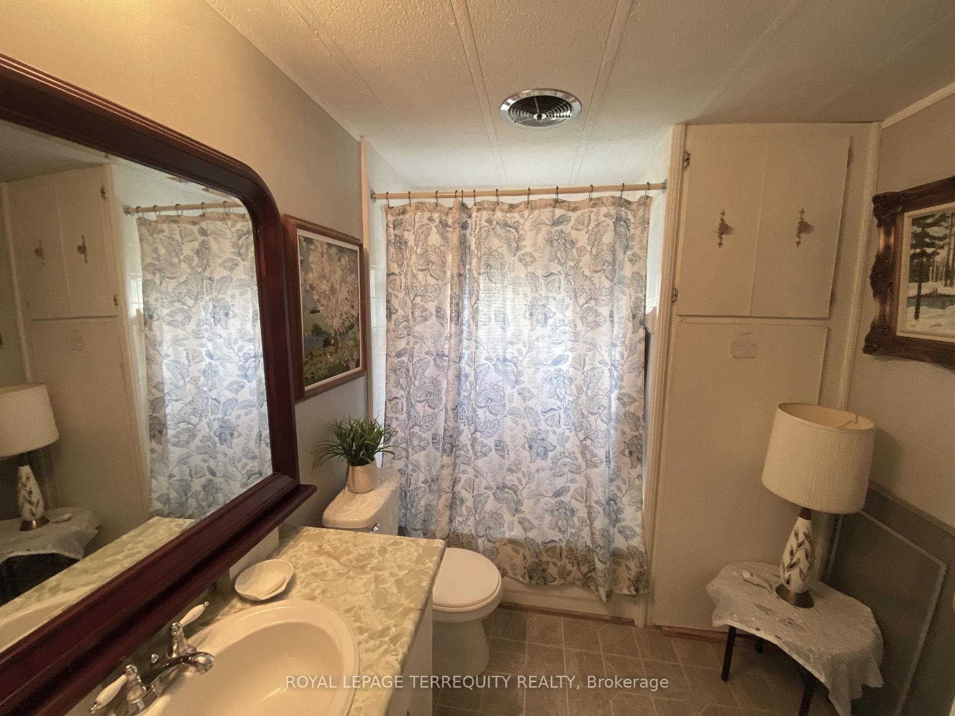 283 Hillview Road photo 17