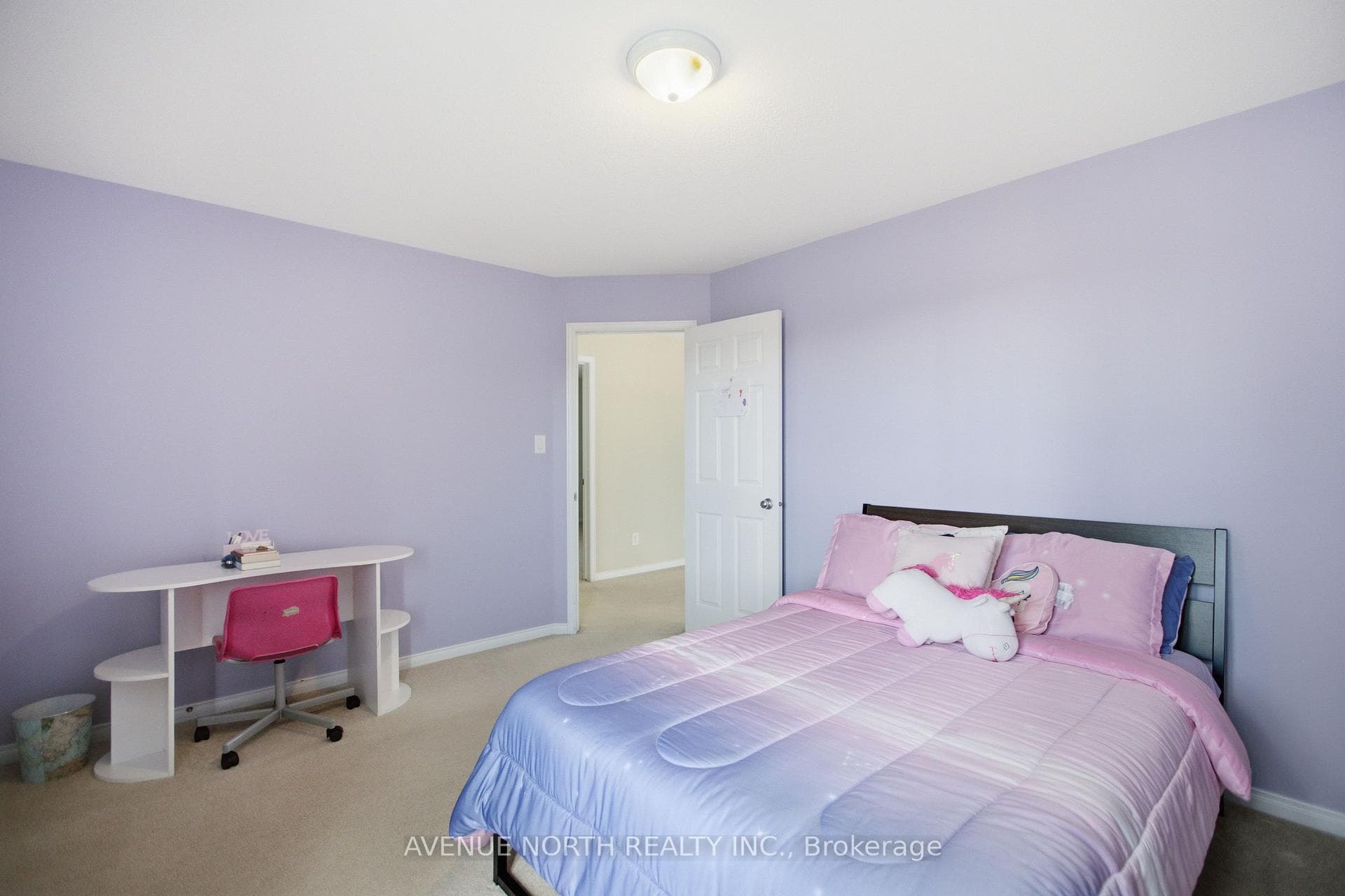 112 Sunita Crescent photo 28