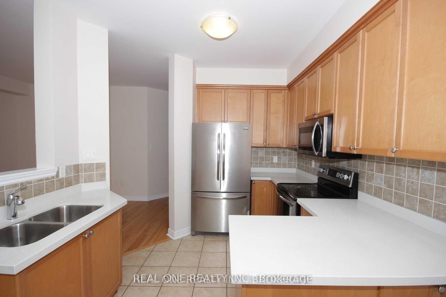 116 Mistywood Crescent photo 11