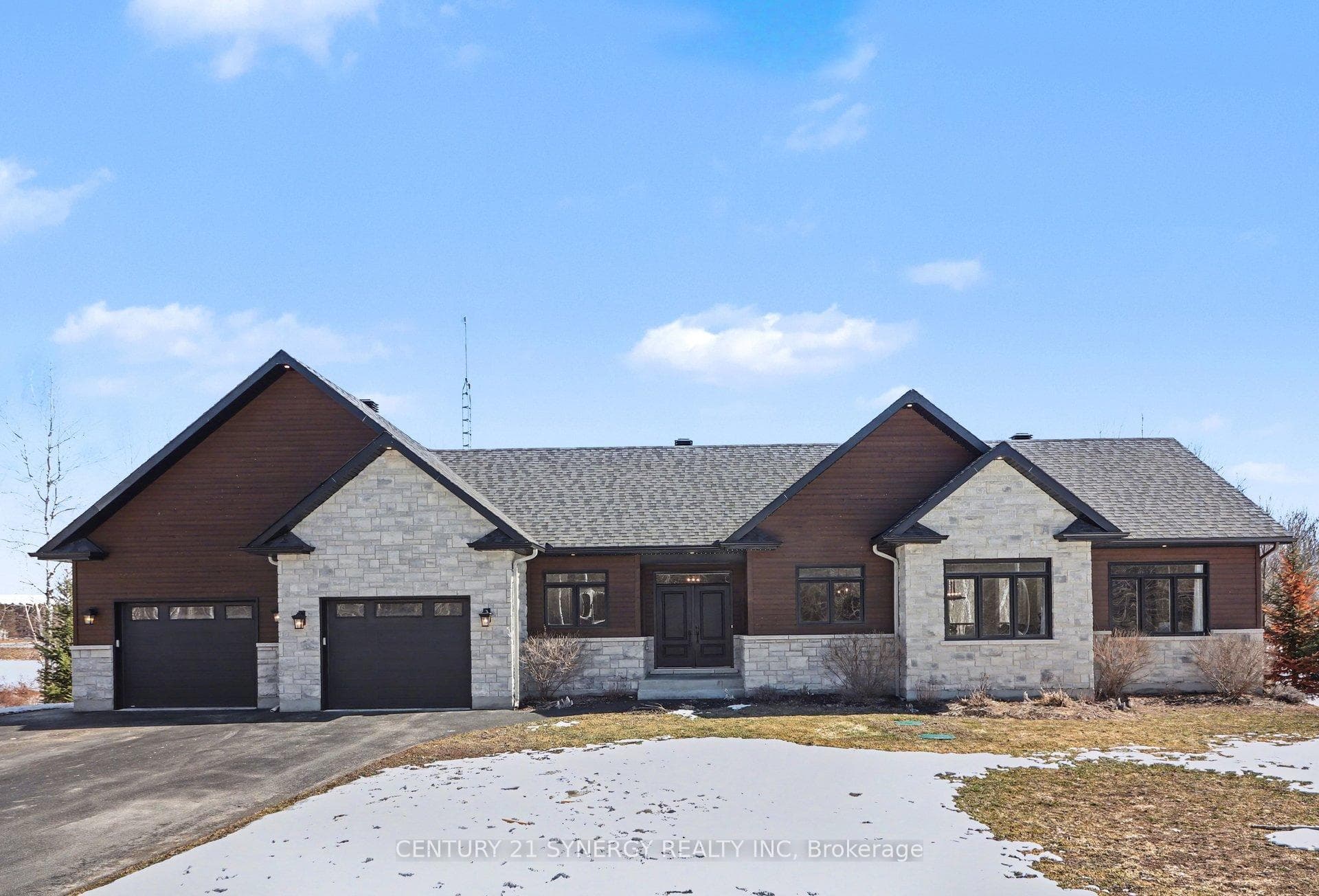 1261 Drouin Road photo 1