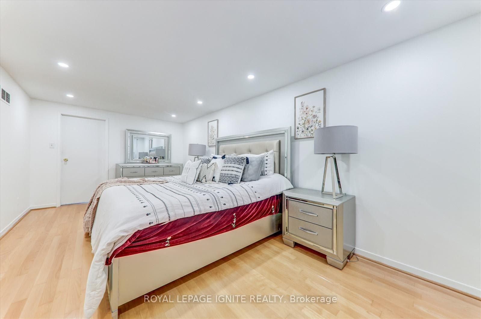 7 Halfway Avenue photo 20