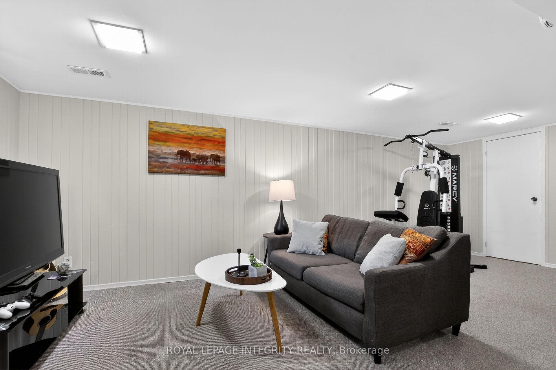 1646 Grey Nuns Drive photo 36