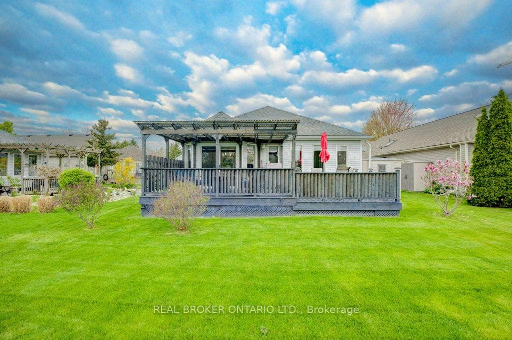 9 Balsam Trail photo 38