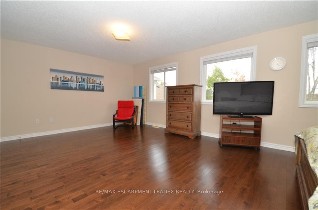 1132 Harrogate Drive photo 15