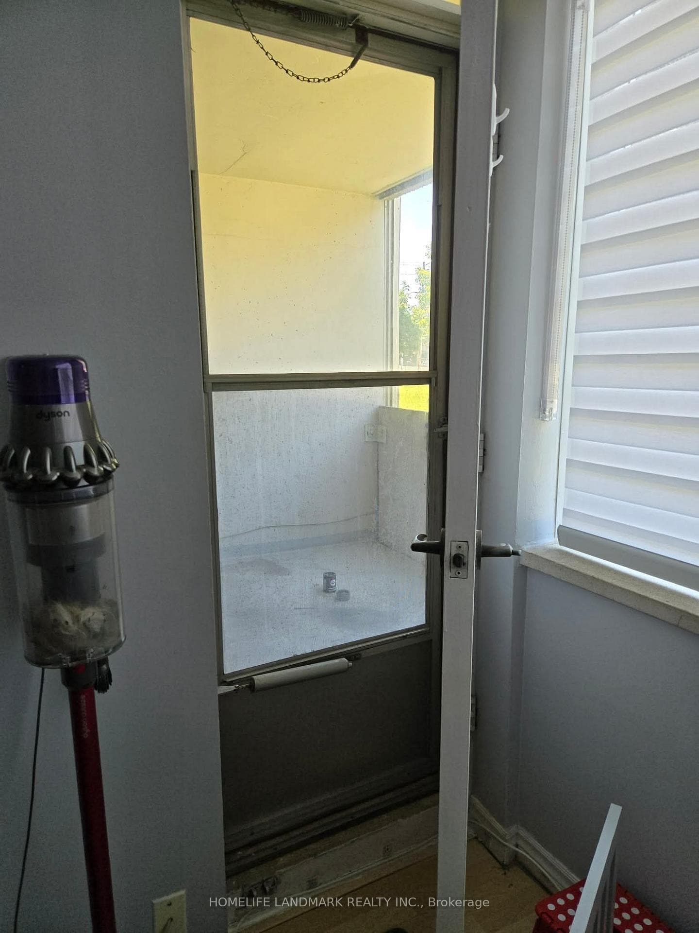 25 Silver Springs Boulevard Unit 109 photo 17