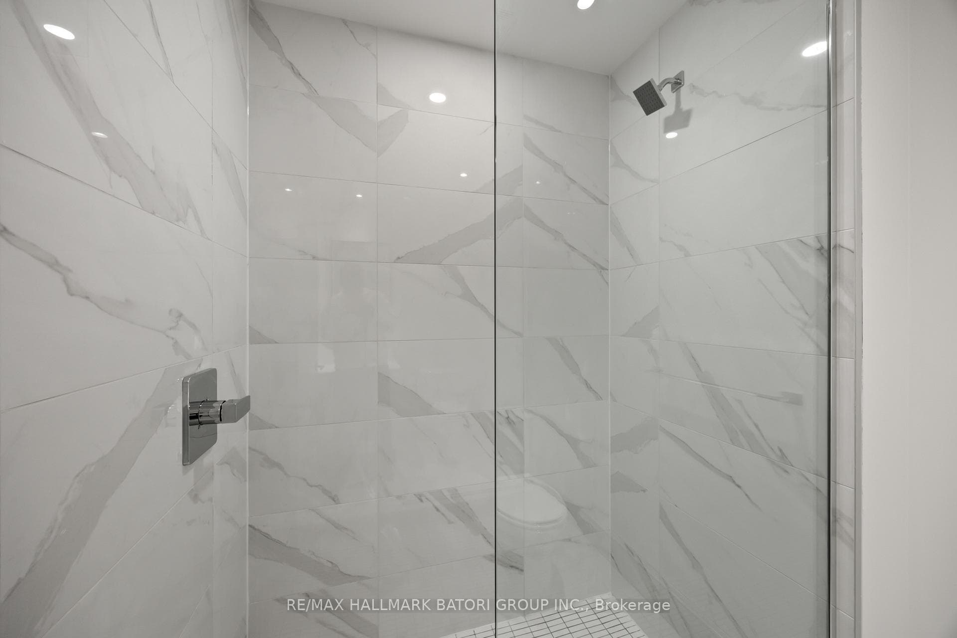 863 St. Clair Avenue Unit 408 photo 9