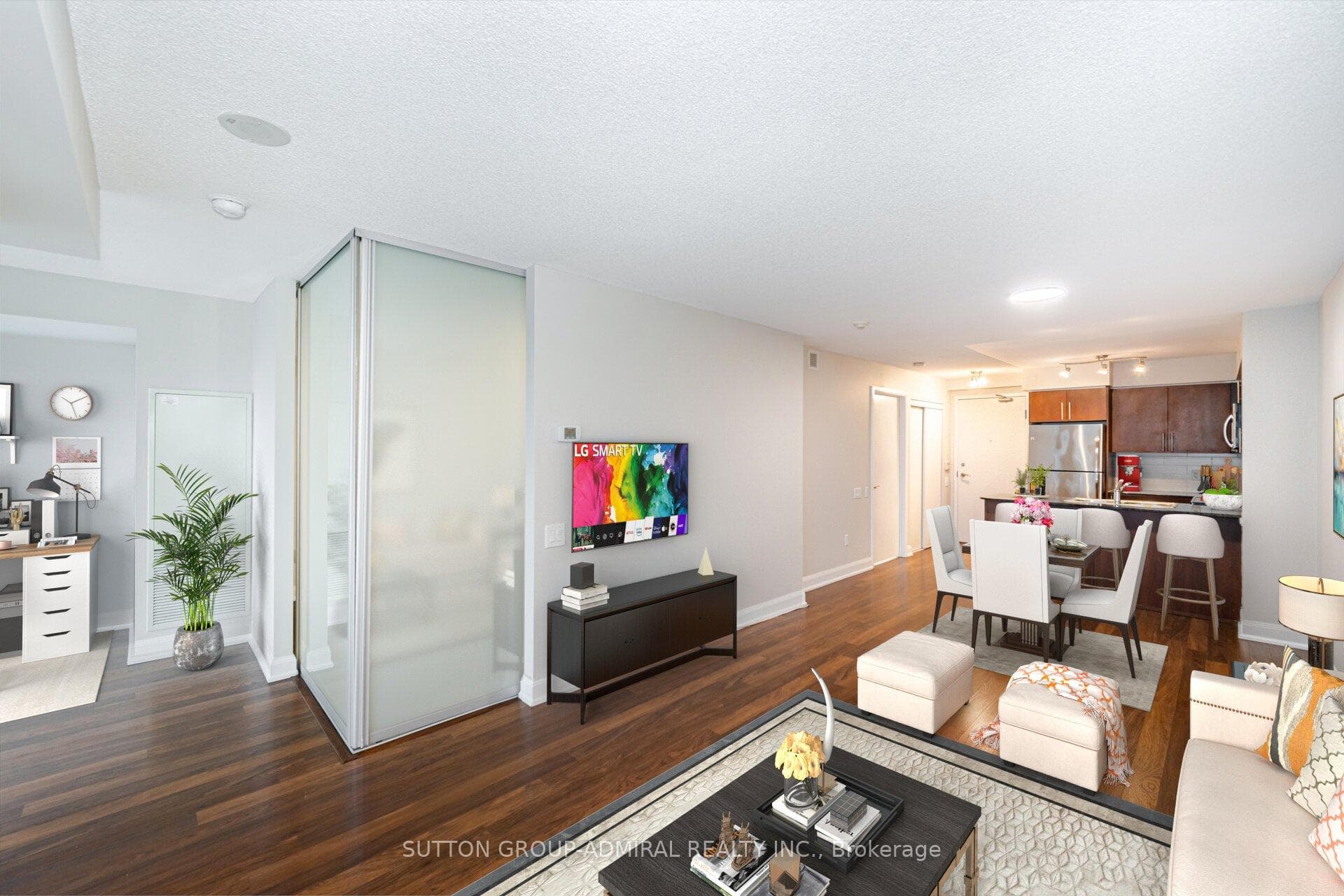 2191 Yonge Street Unit 1804 photo 13