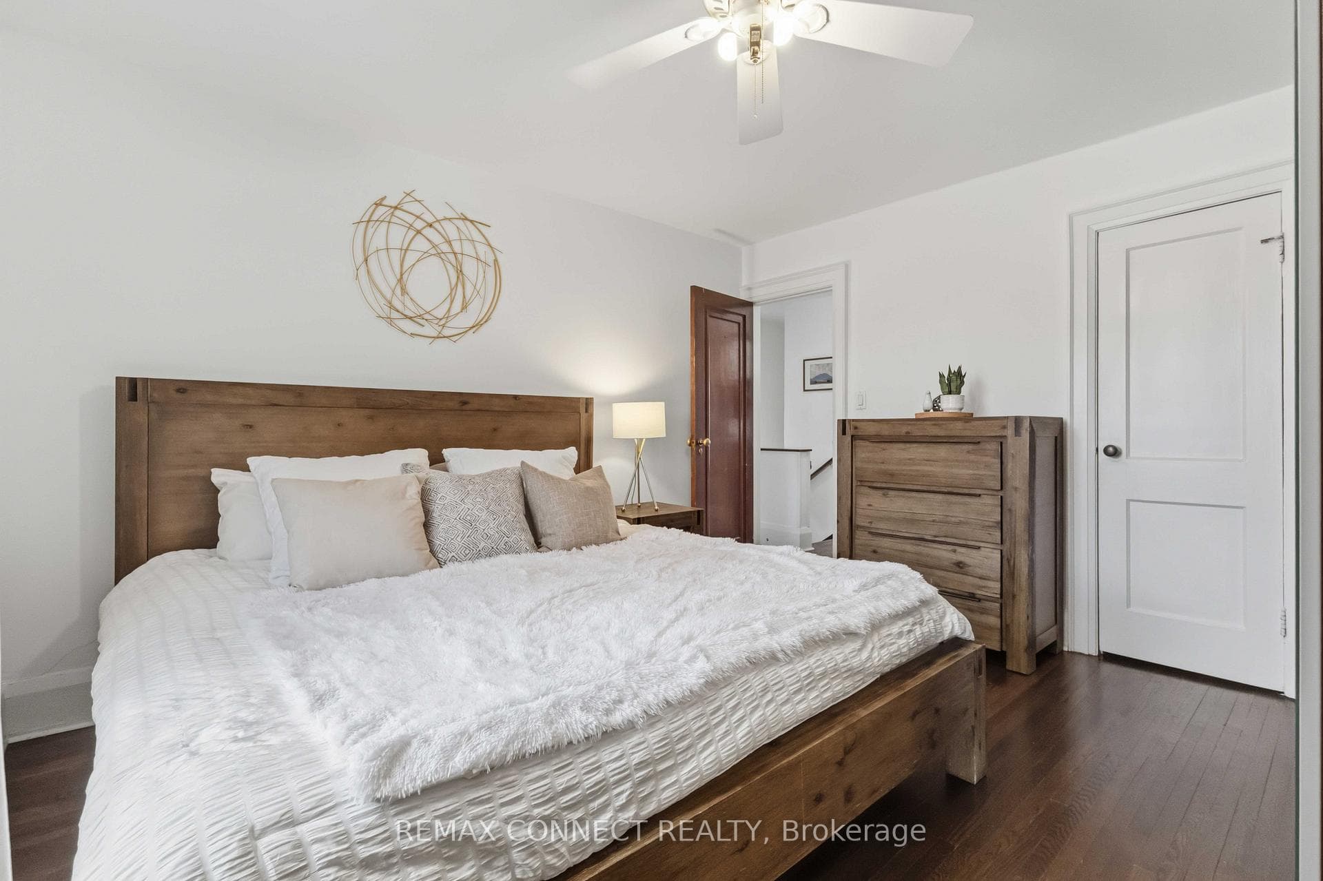 68 Hopedale Avenue photo 21