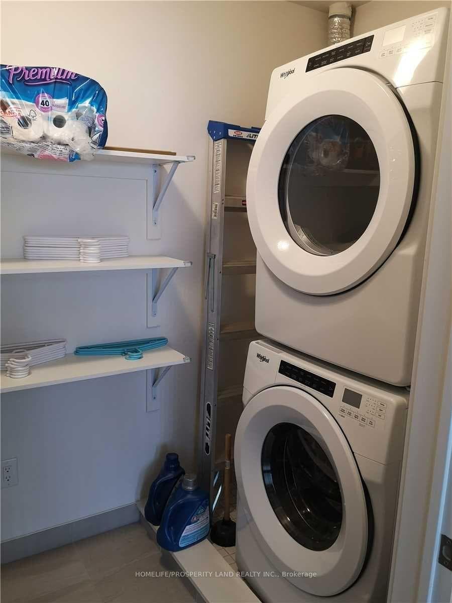 60 Orchid Place Drive Unit Th9 photo 16