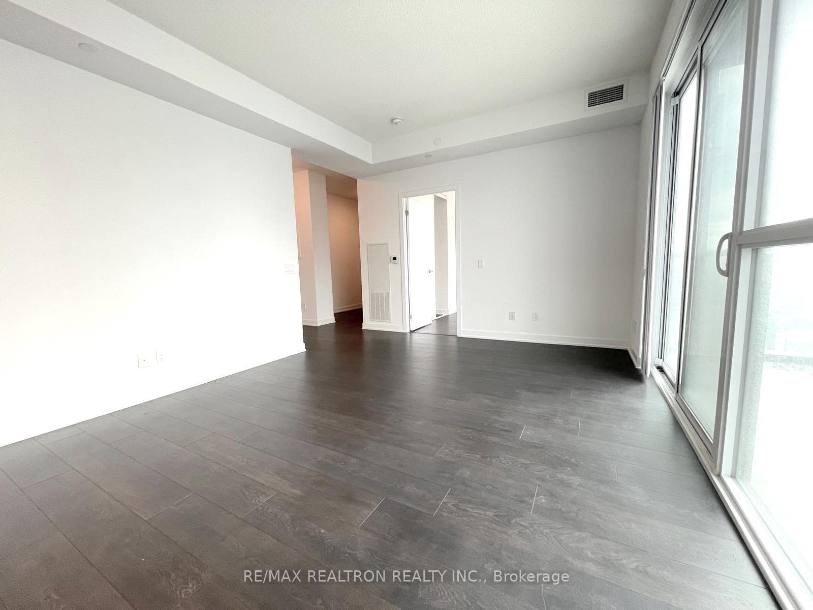 87 Peter Street Unit 4007 photo 7