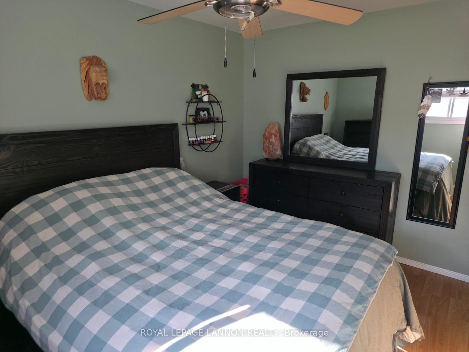 554 Churchill Drive photo 14