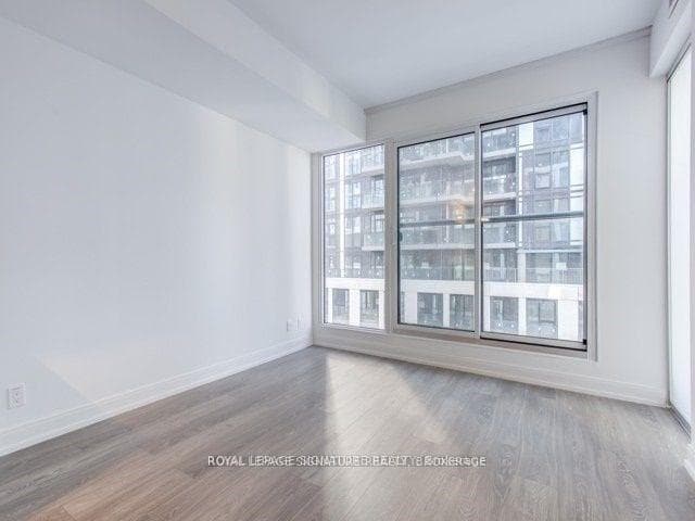 181 Dundas Street Unit 1203 photo 4