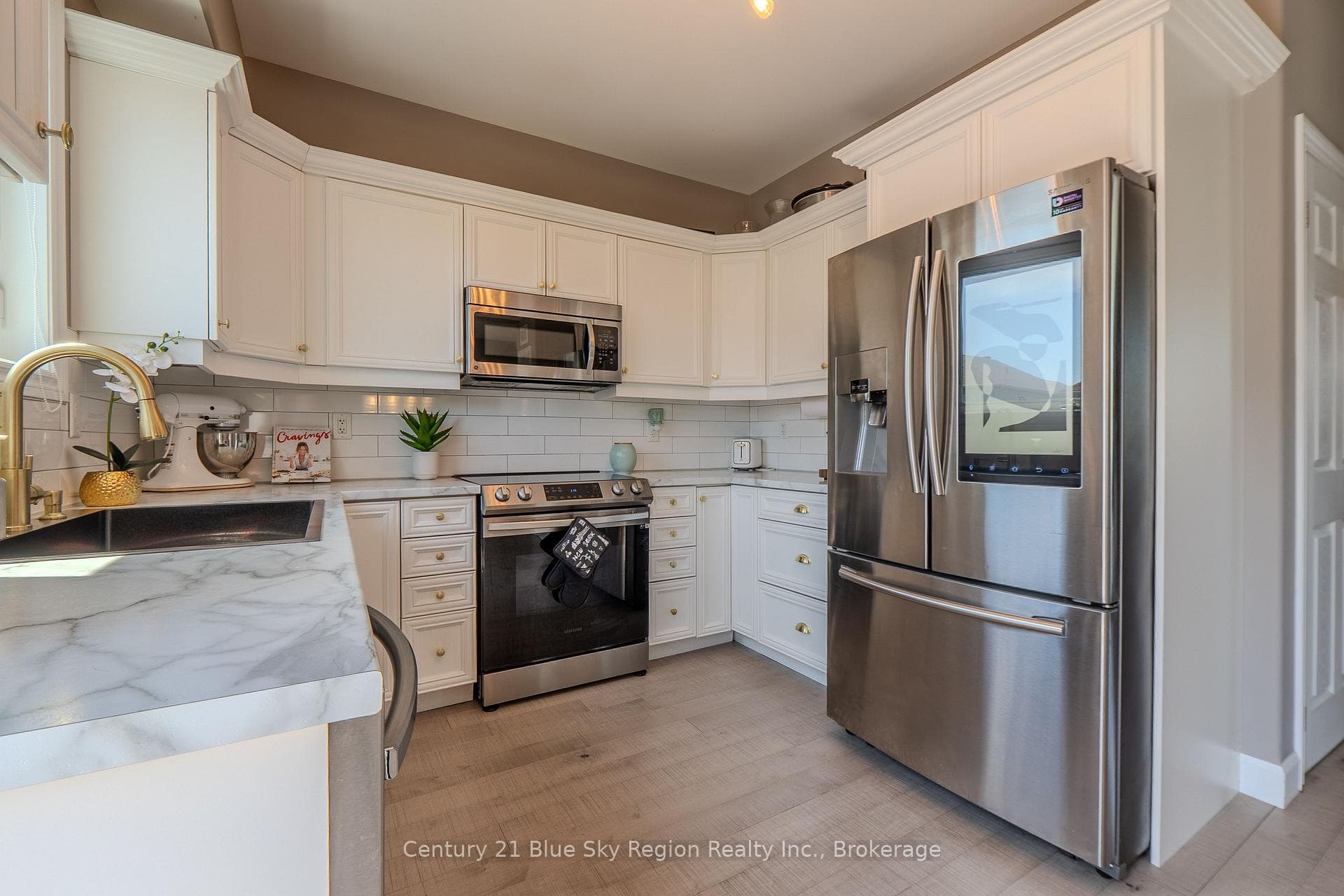 493 Norman Avenue photo 25