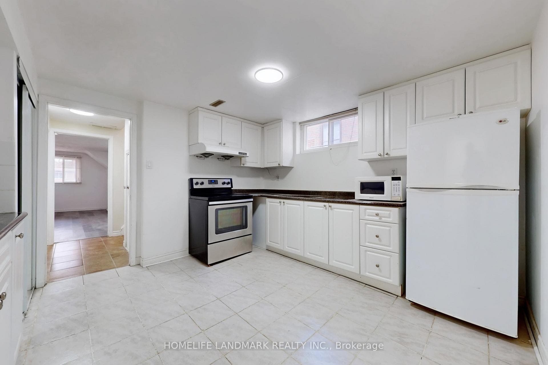 225 Pineway Boulevard photo 22