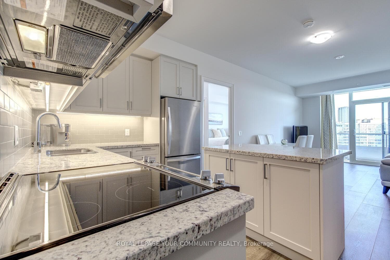 20 Gatineau Drive Unit 1206E photo 5