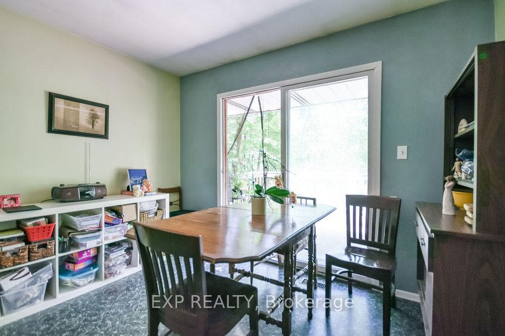 915 Vindin Street photo 9