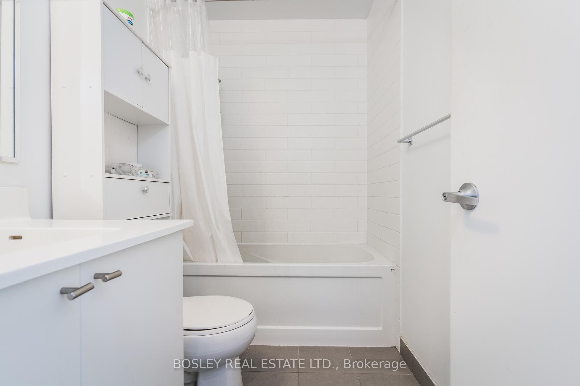 18 Rean Drive Unit 610 photo 13