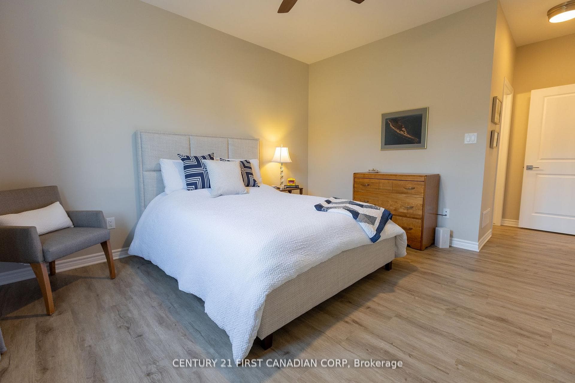 32 REGATTA Way photo 25