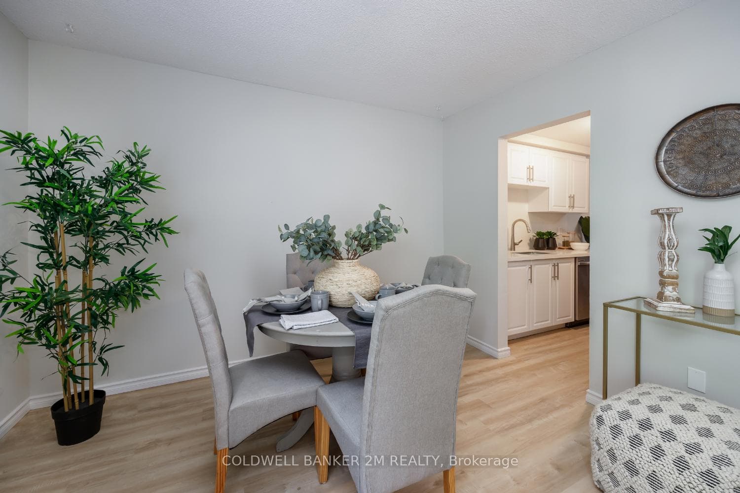 350 Camelot Court Unit 19 photo 13