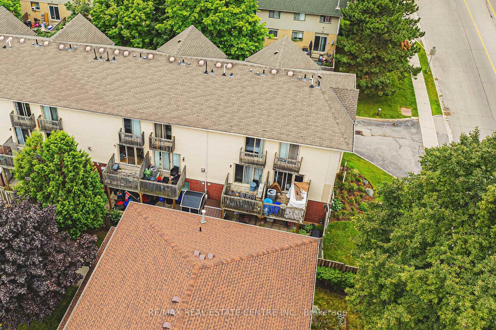 266 LIMERIDGE Road Unit 3 photo 29
