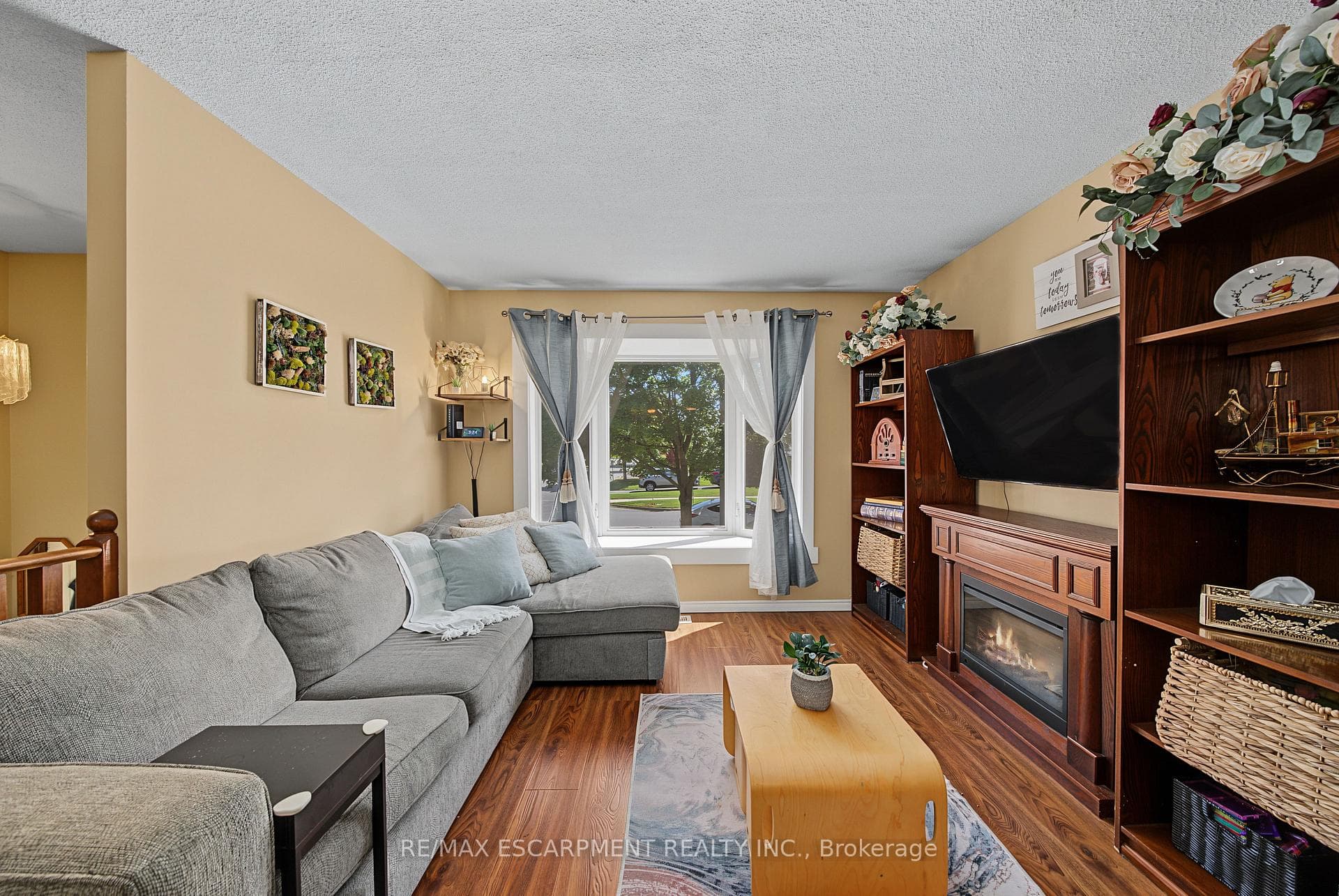 4917 Homestead Drive photo 5