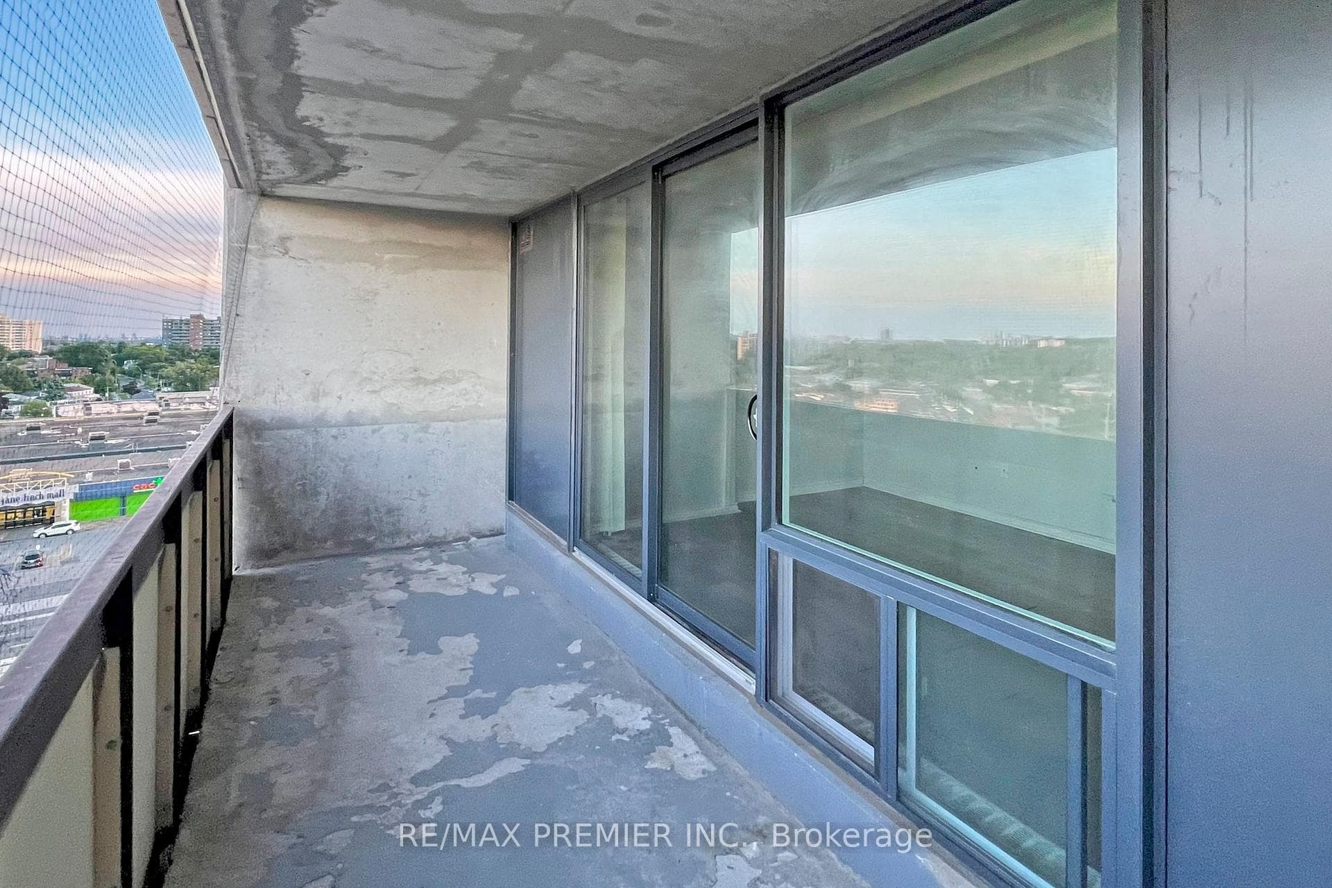 5 San Romano Way Unit 903 photo 35
