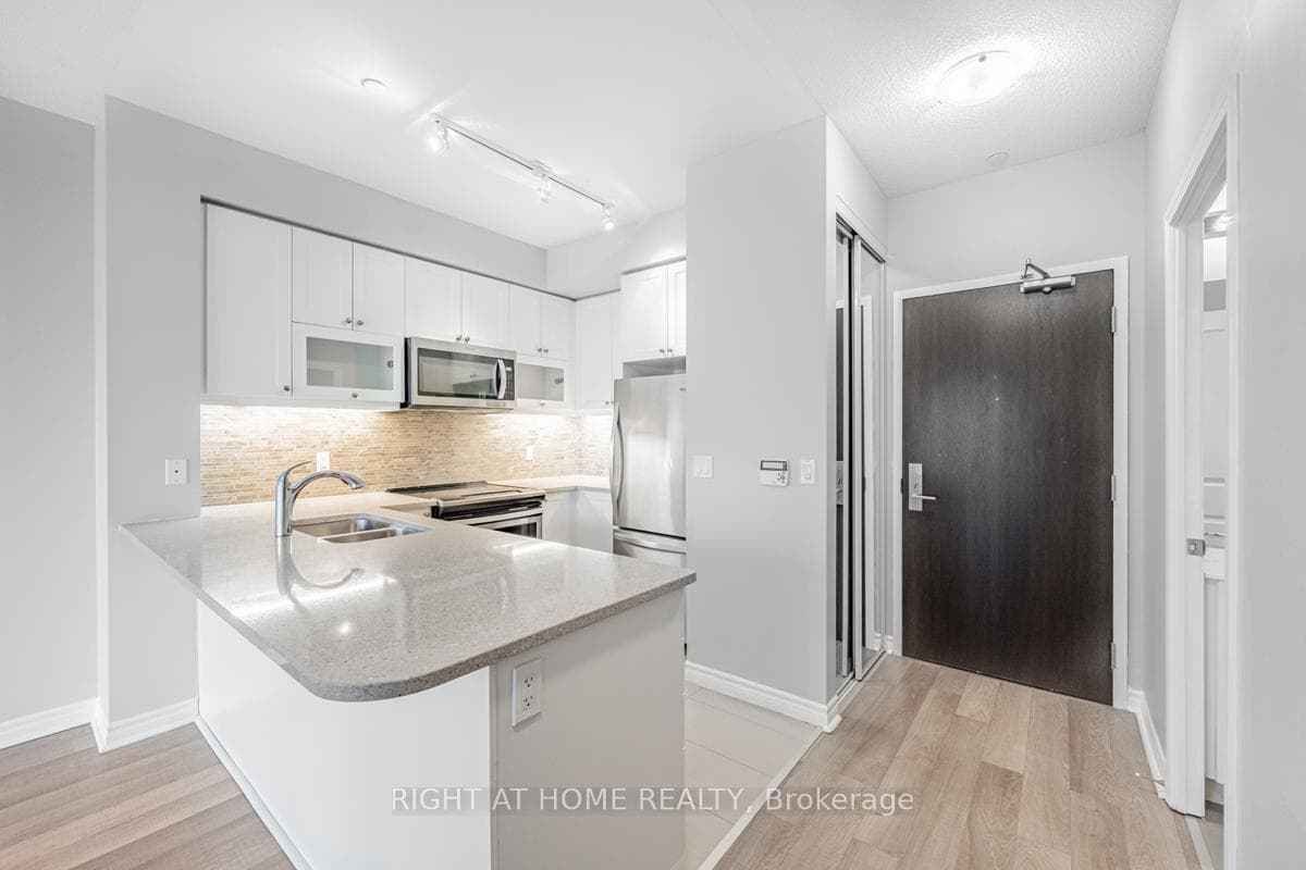 39 Annie Craig Drive Unit 1509 photo 12