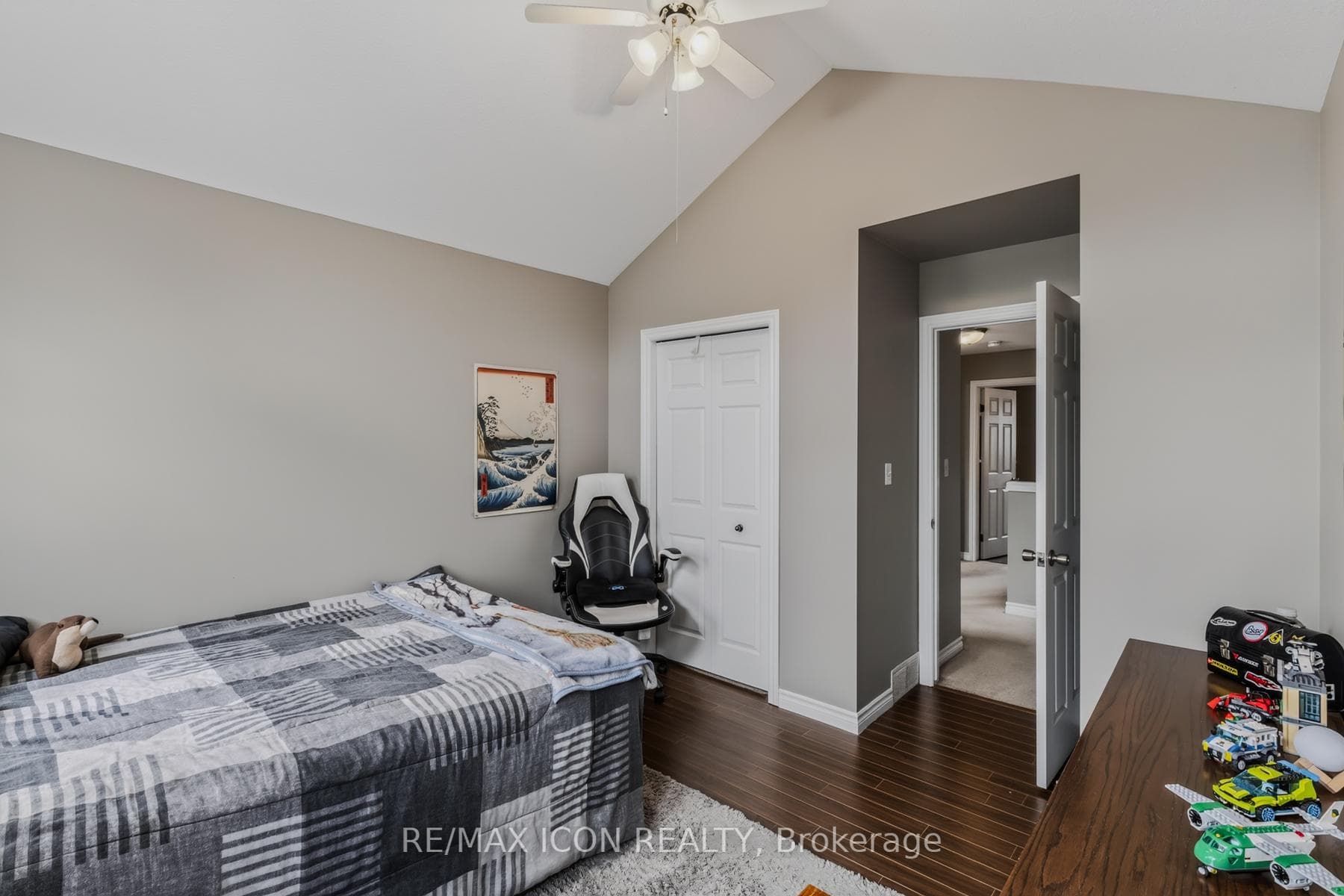 524 Ontario Street photo 20