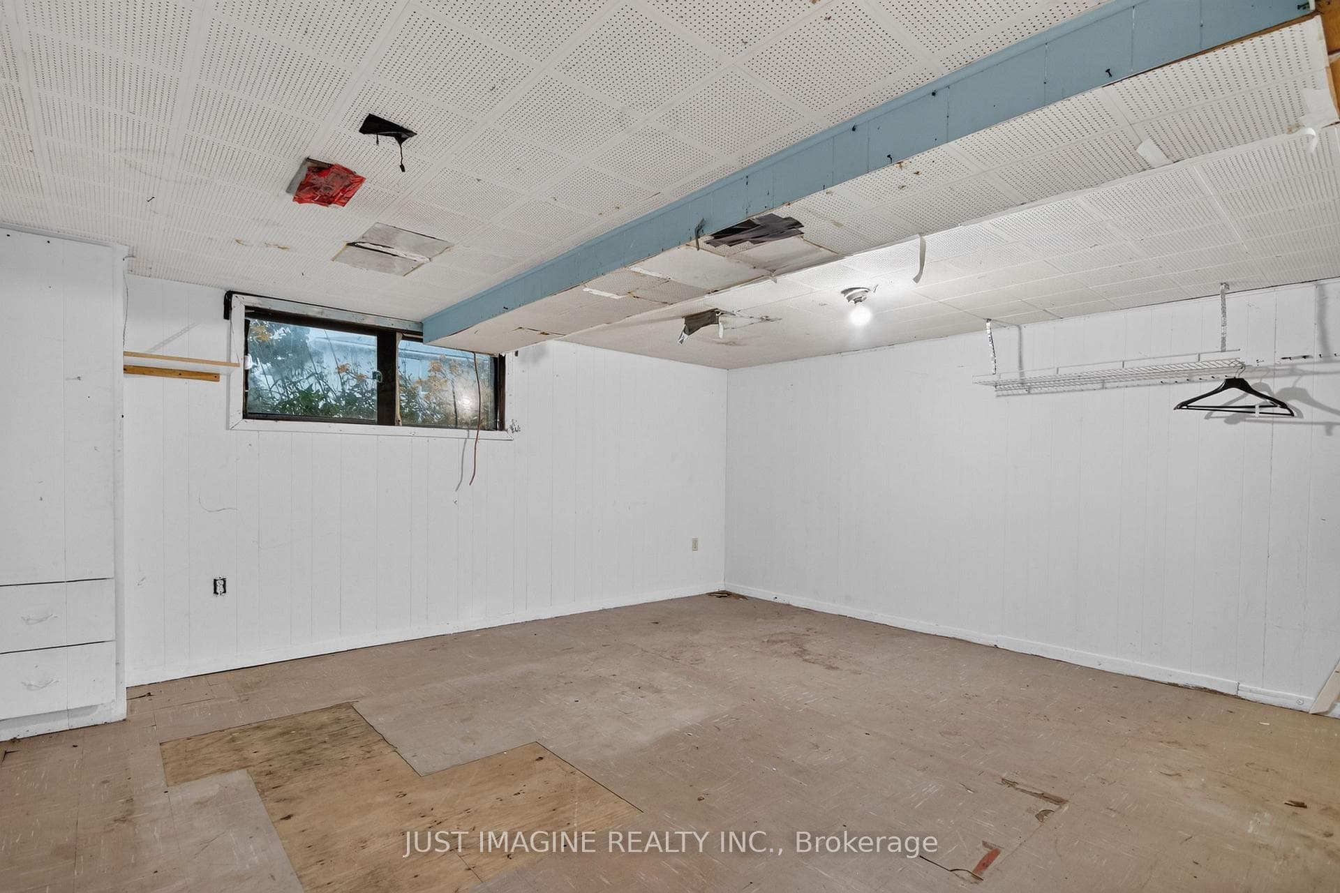 2654 Conn Street photo 29