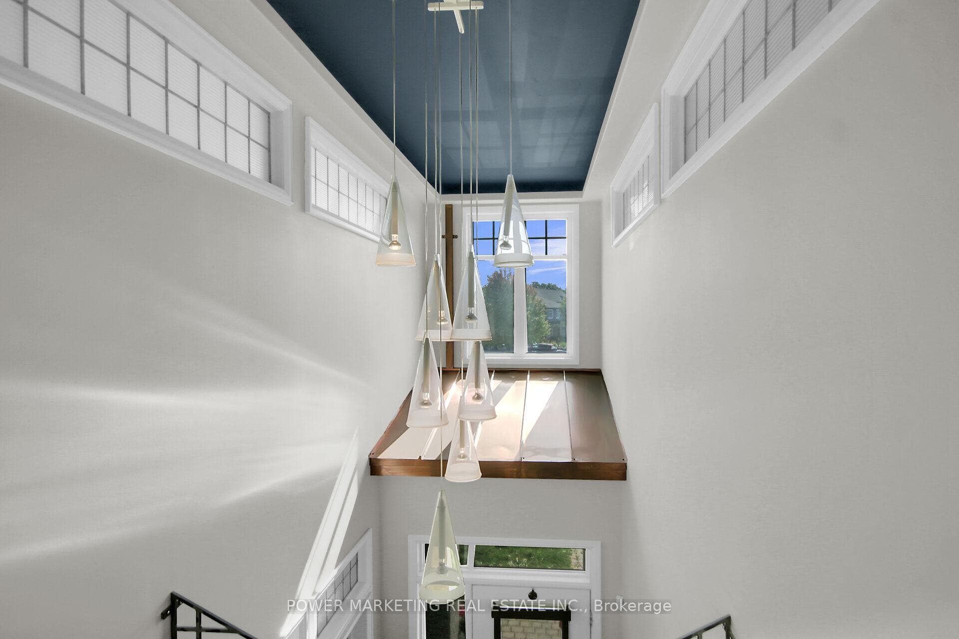 15 MARWOOD Court photo 37