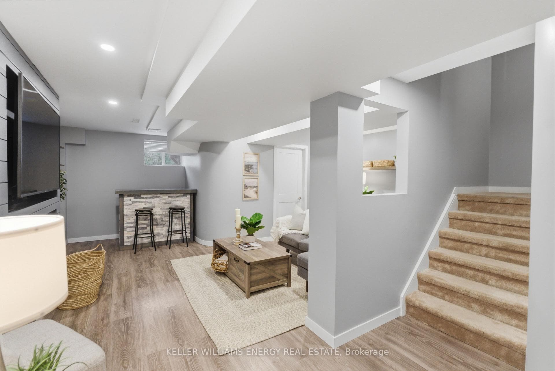 1698 Woodgate Trail photo 22