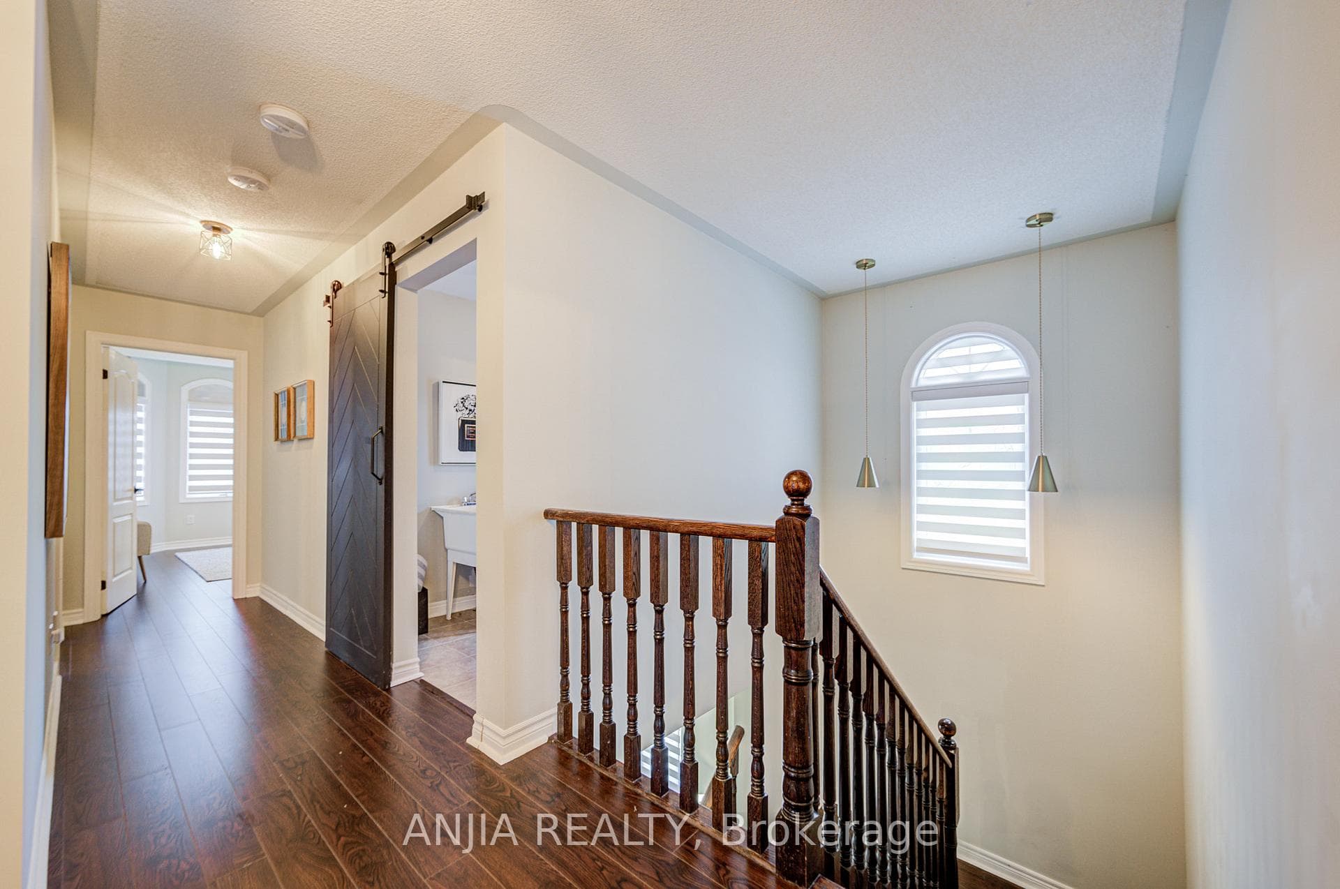 70 Fairlee Circle photo 24