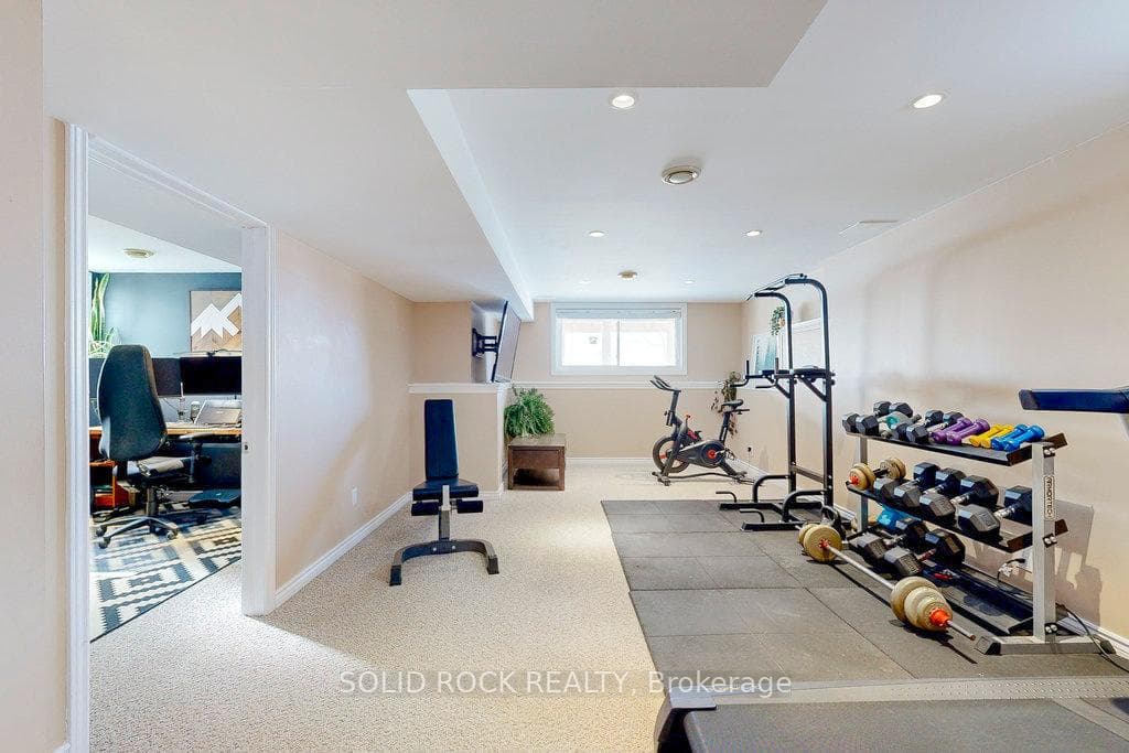 83 Comba Drive photo 27