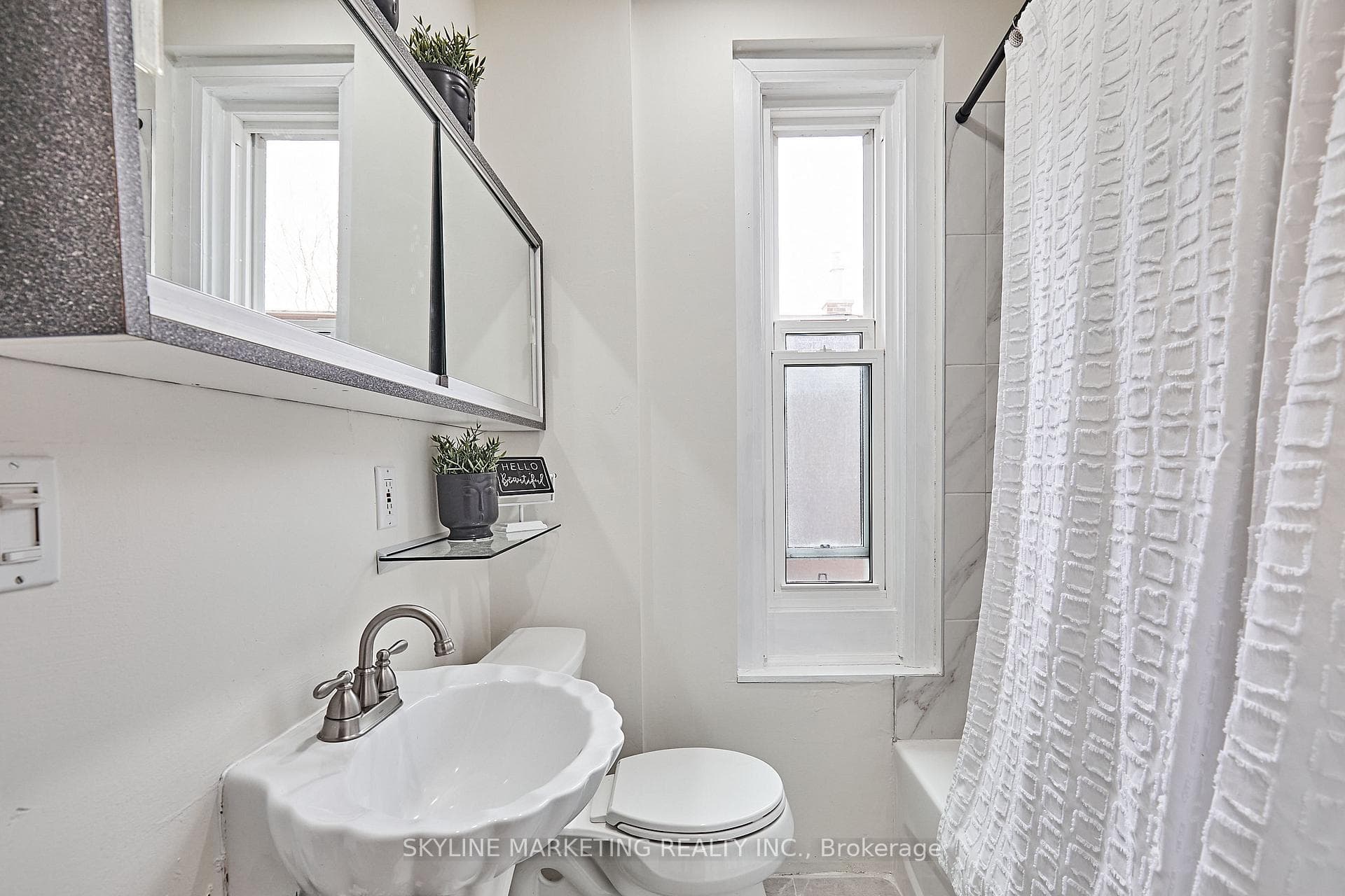 Main bathroom