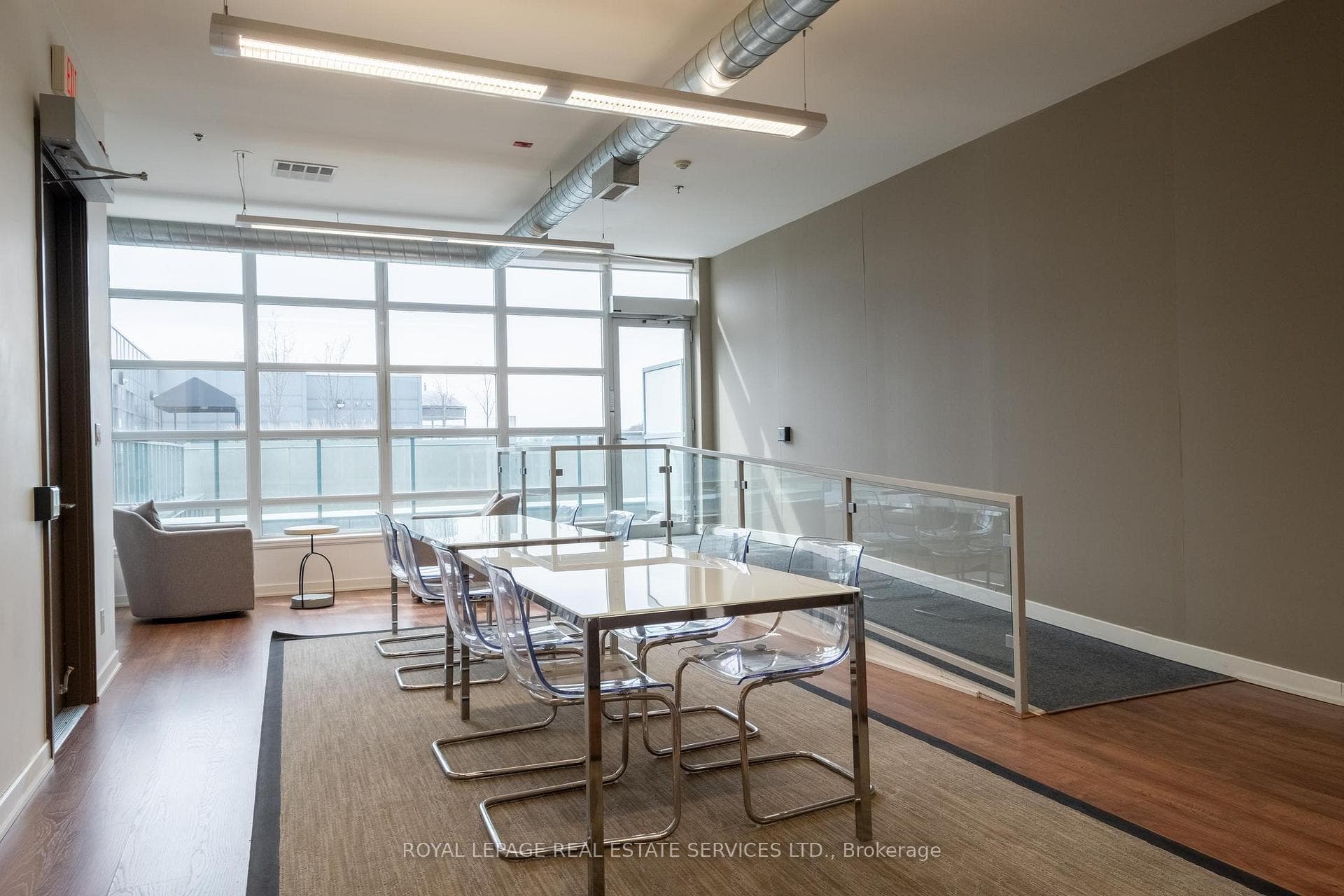 380 Macpherson Avenue Unit 243 photo 15