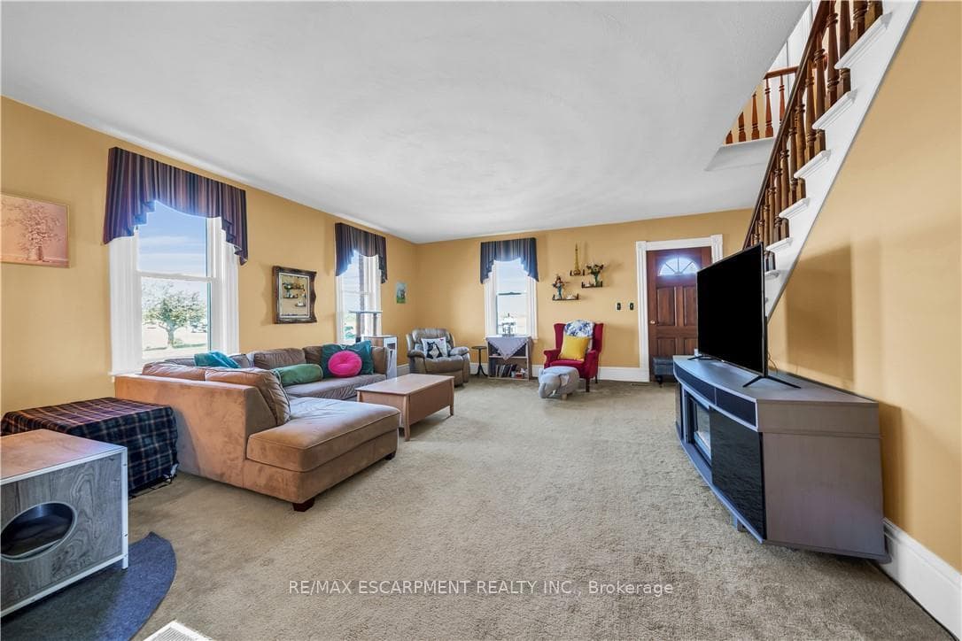 4932 FLY Road photo 16