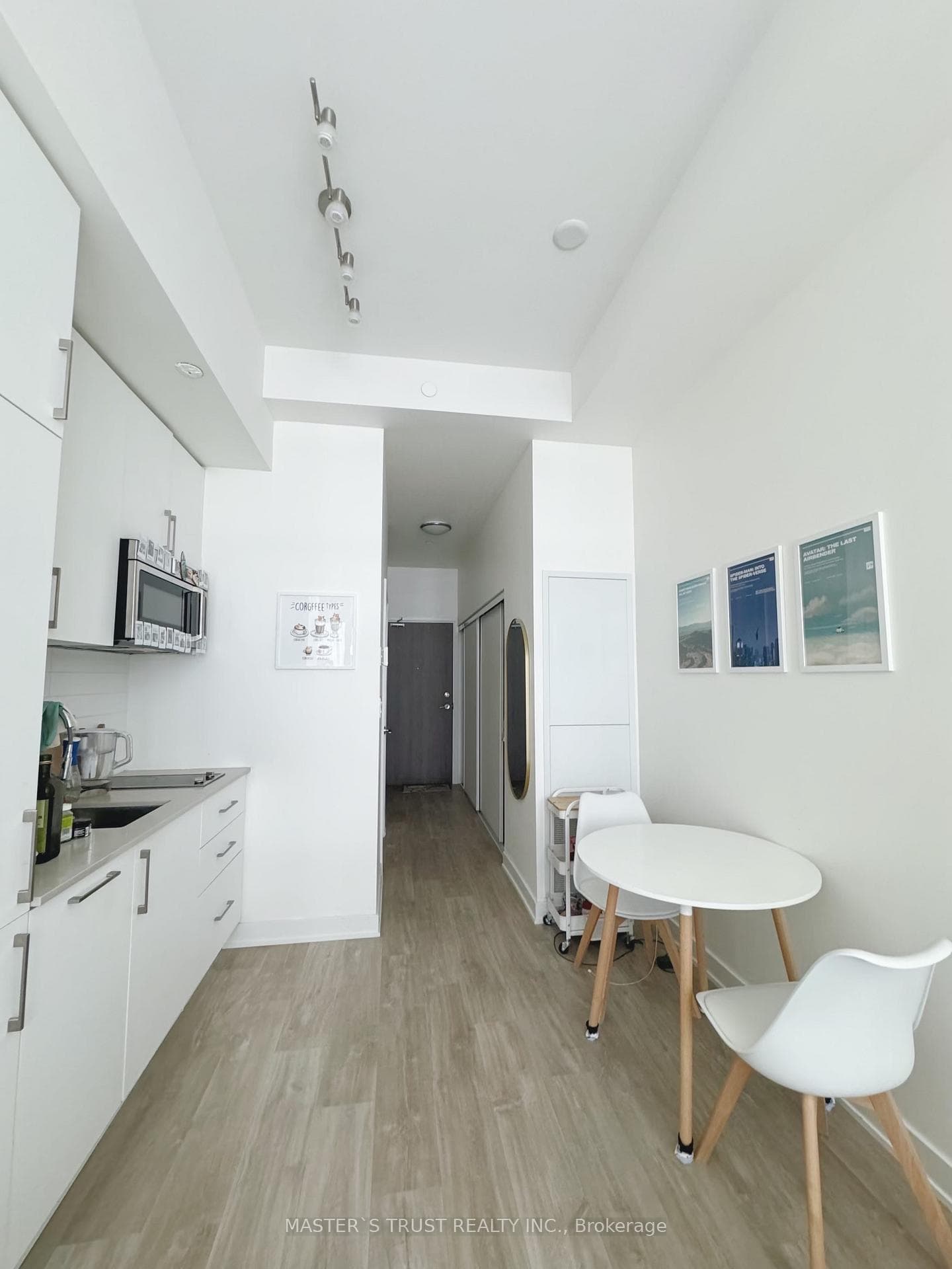 27 Bathurst Street Unit 818W photo 5