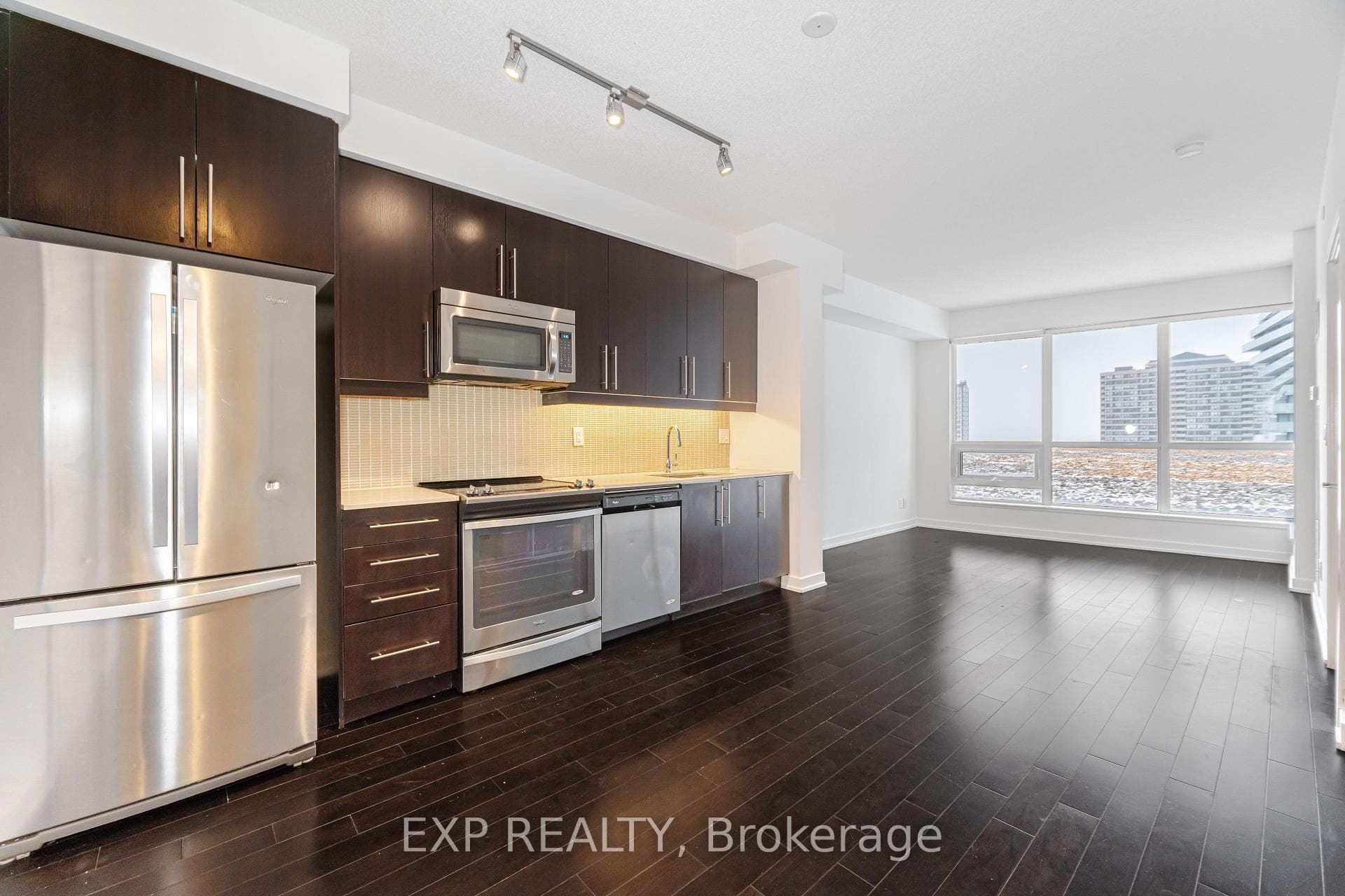 510 Curran Place Unit 810 photo 6
