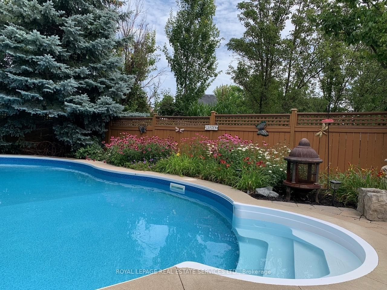 Private Pool Oasis