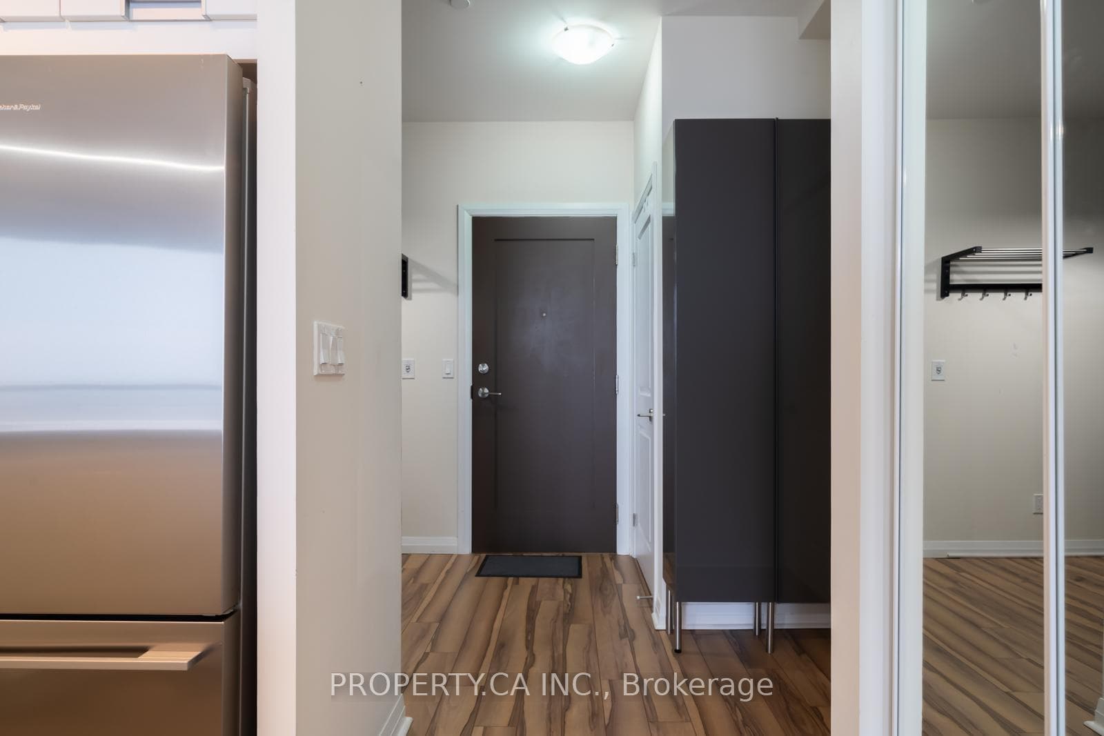 55 Eglinton Avenue Unit 2103 photo 20