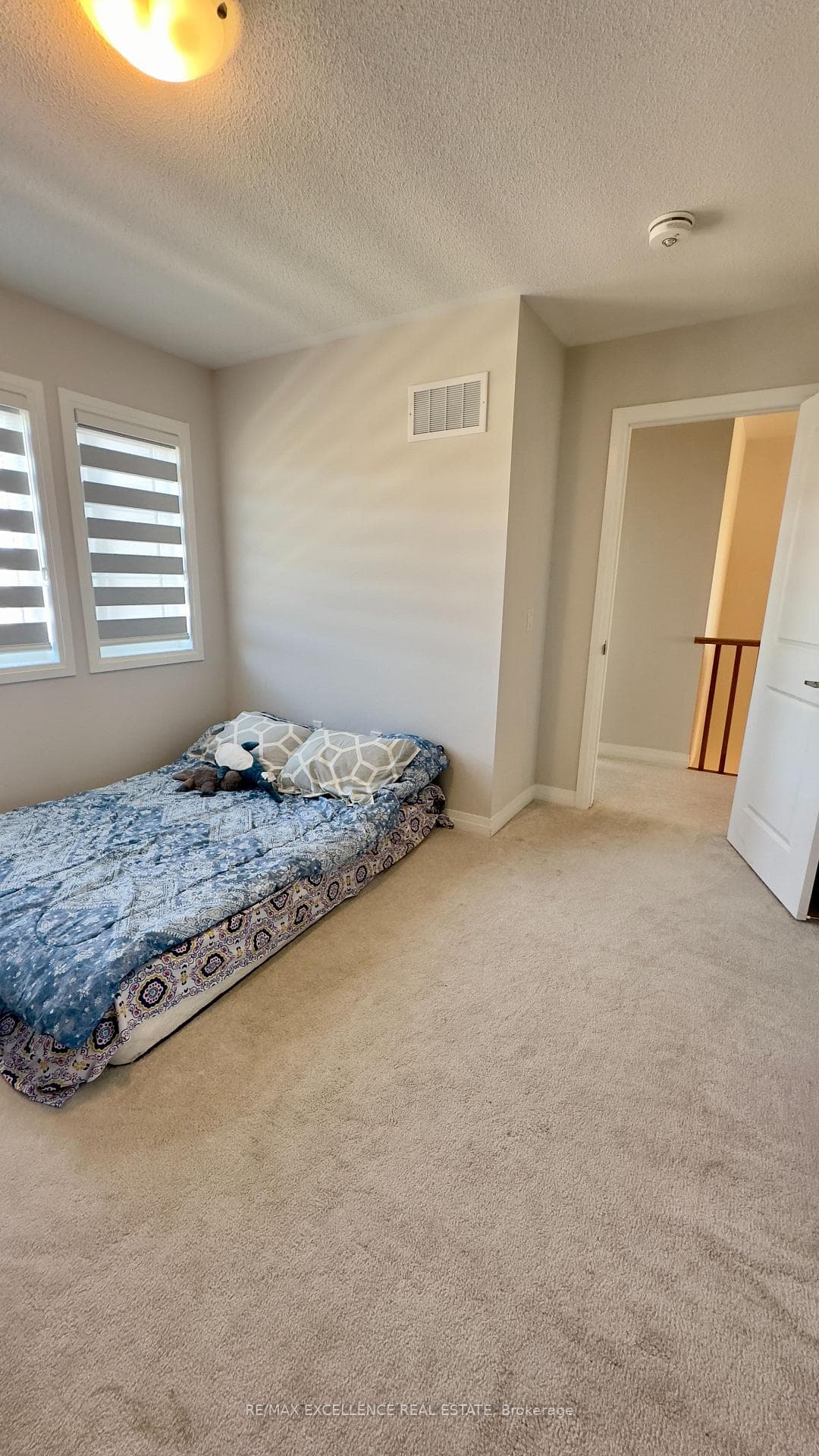 136 Freedom Crescent photo 10
