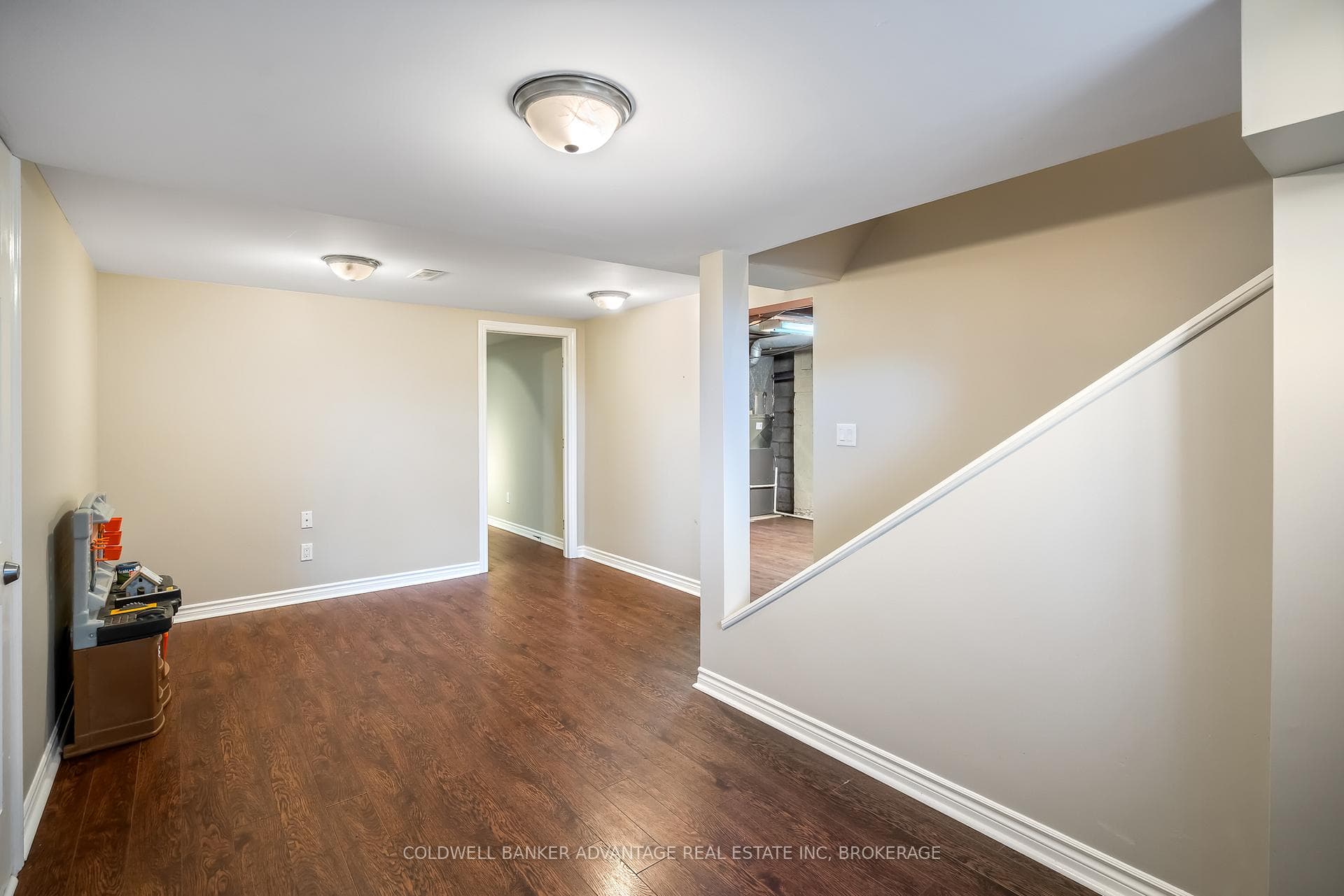 218 Canboro Road photo 17