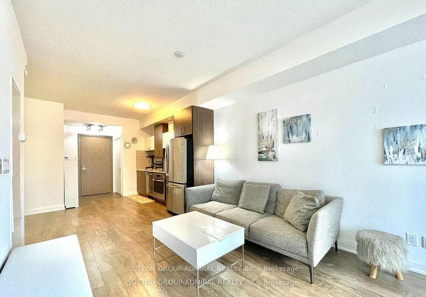 18 Uptown Drive Unit 310 photo 9